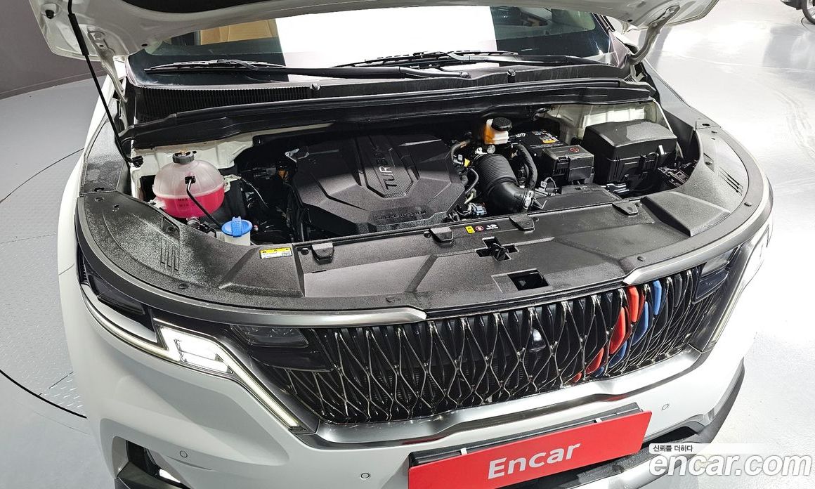 Kia Carnival 9-Seater Signature