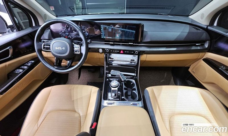 Kia Carnival 9-Seater Signature