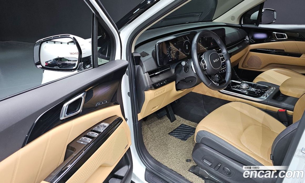 Kia Carnival 9-Seater Signature