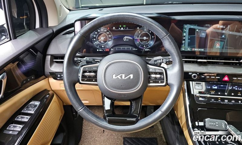 Kia Carnival 9-Seater Signature