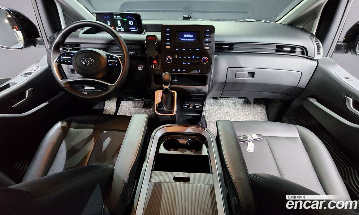 Hyundai Staria Cargo 5-Seater