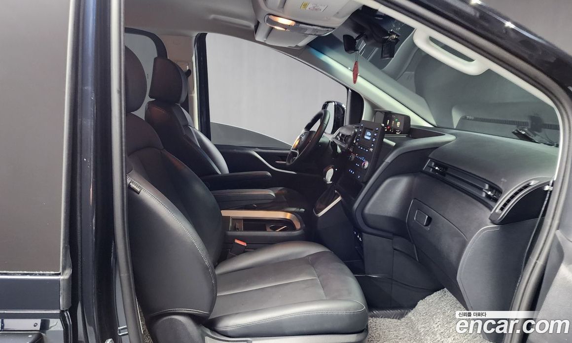 Hyundai Staria Cargo 5-Seater