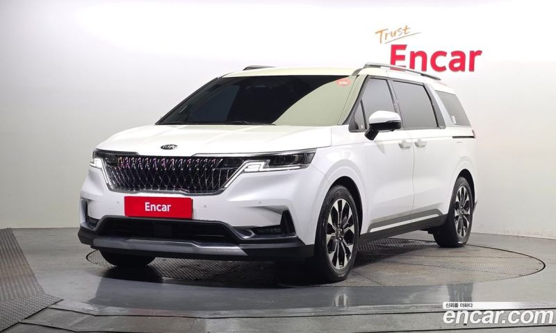 Kia Carnival 9-Seater Signature