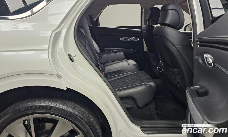 Genesis GV70 2.5T Gasoline 2WD