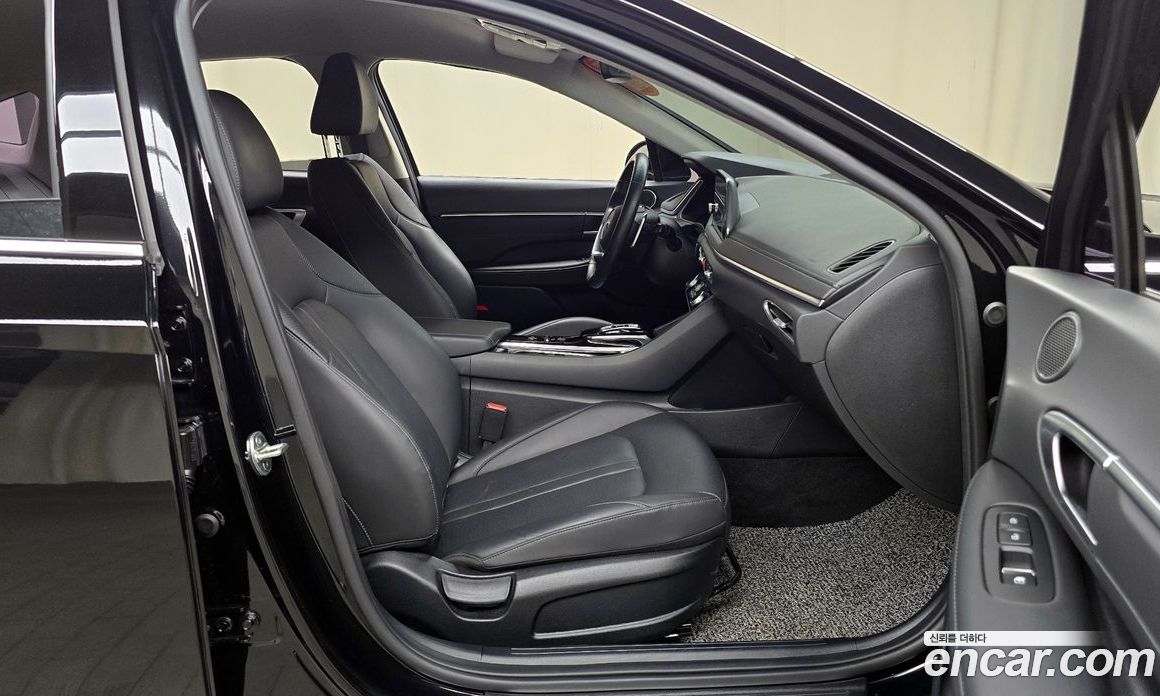 Hyundai Sonata 2.0
