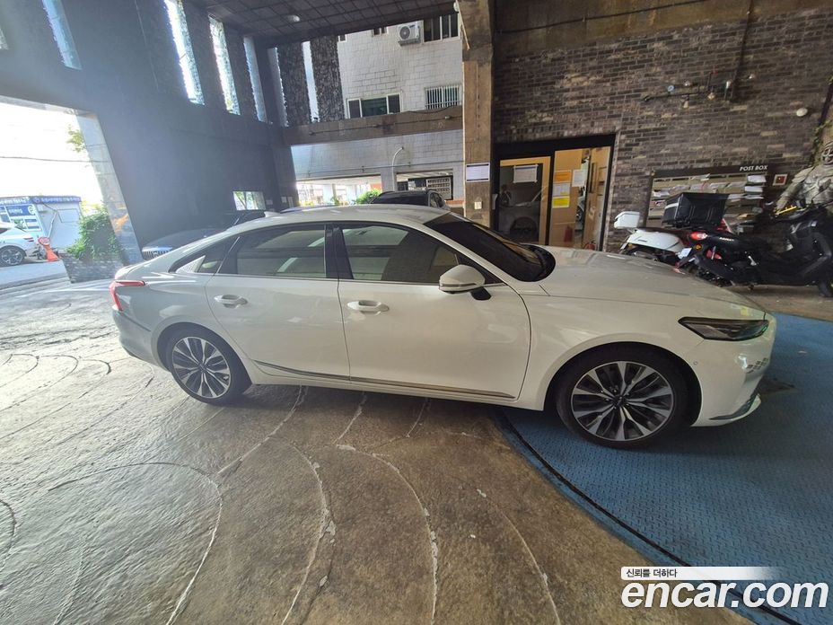 Kia K8 2.5 Gasoline 2WD