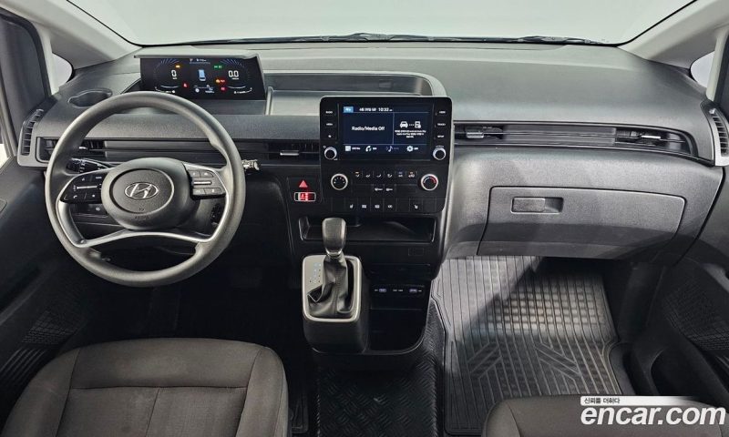 Hyundai Staria Cargo 5-Seater
