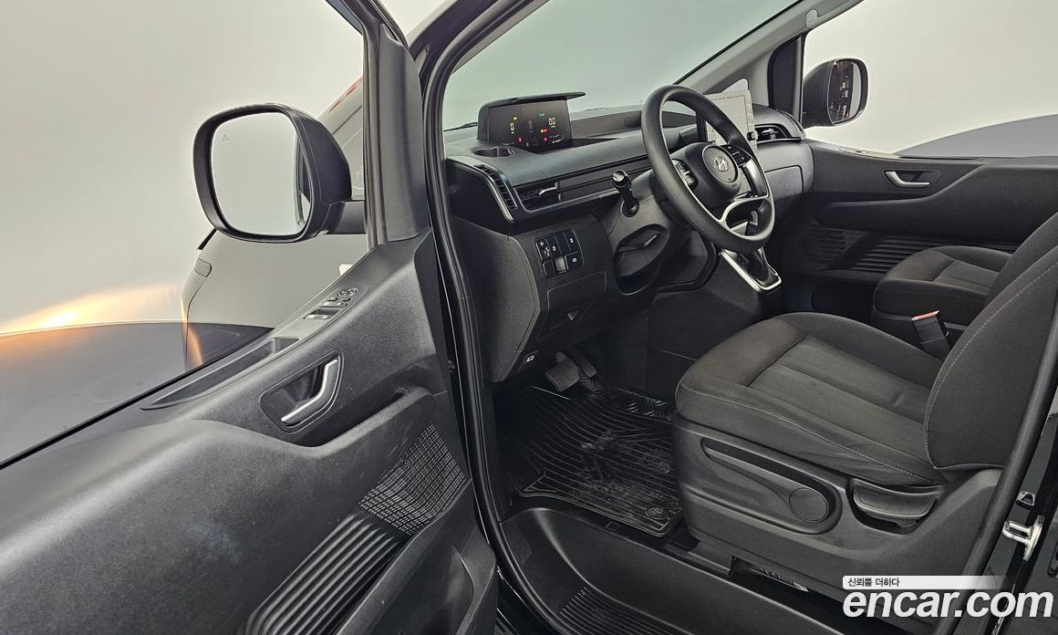 Hyundai Staria Cargo 5-Seater