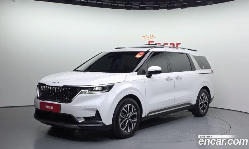 Kia Carnival 9-Seater Noblesse