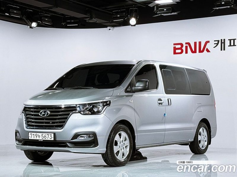 Hyundai Starex Wagon 11-Seater