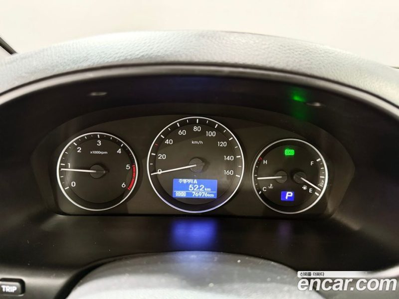 Hyundai Starex Wagon 11-Seater
