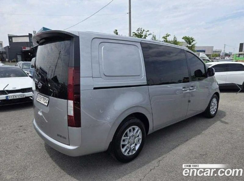 Hyundai Staria Cargo 5-Seater