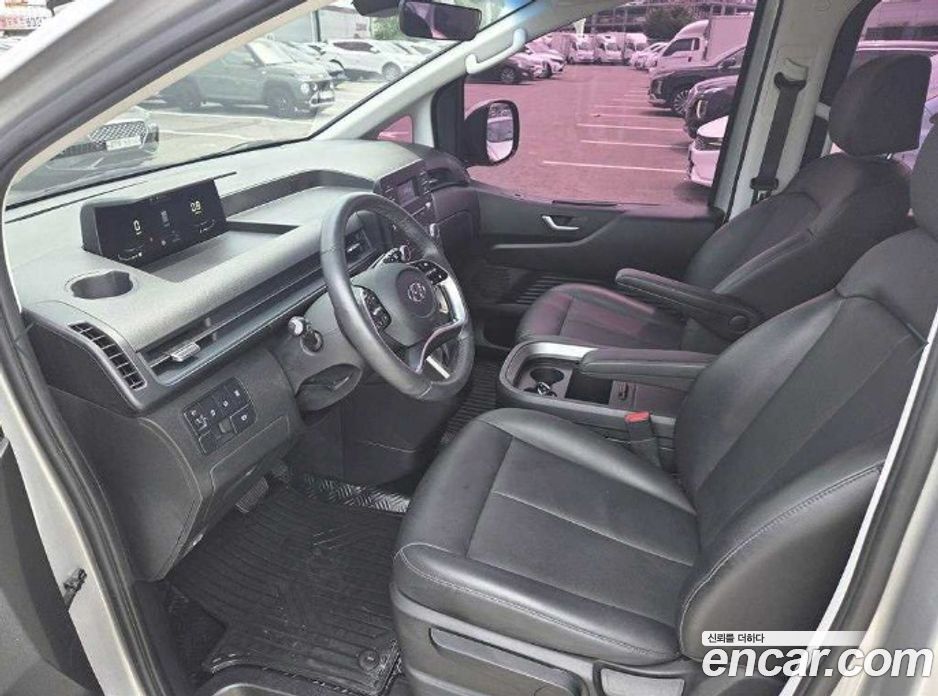 Hyundai Staria Cargo 5-Seater