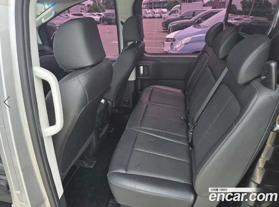 Hyundai Staria Cargo 5-Seater