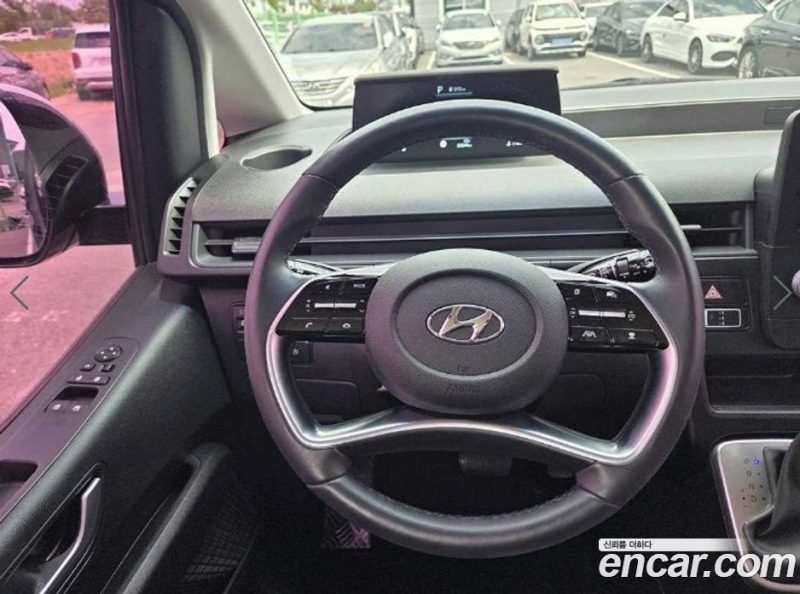 Hyundai Staria Cargo 5-Seater