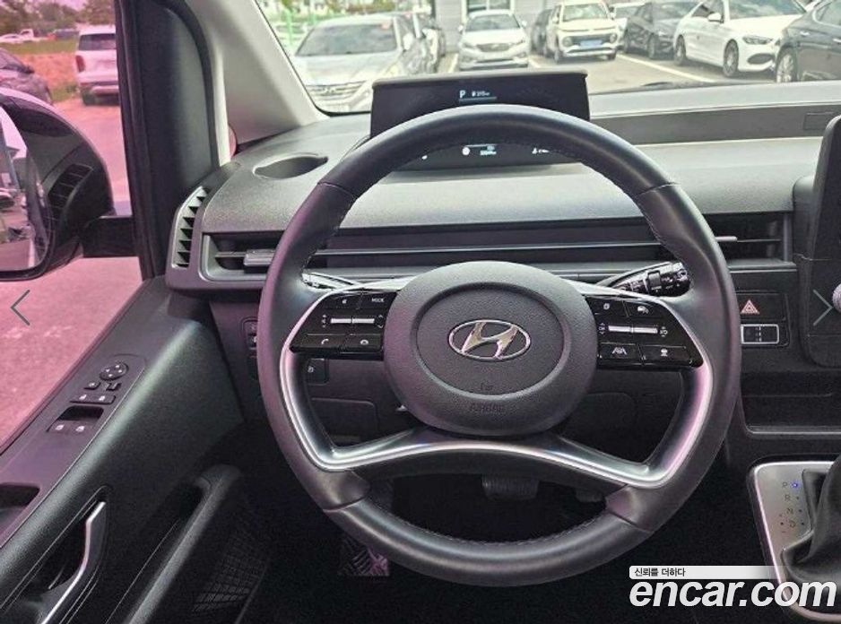 Hyundai Staria Cargo 5-Seater