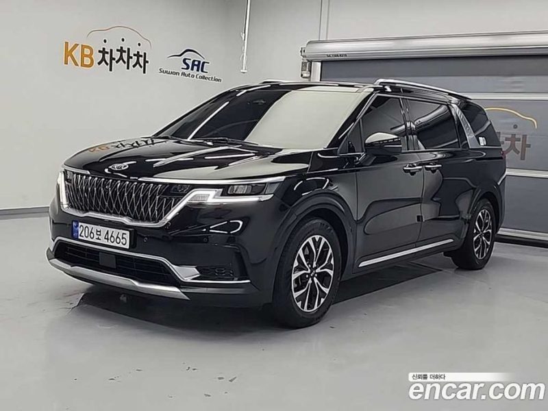 Kia Carnival 9-Seater Signature