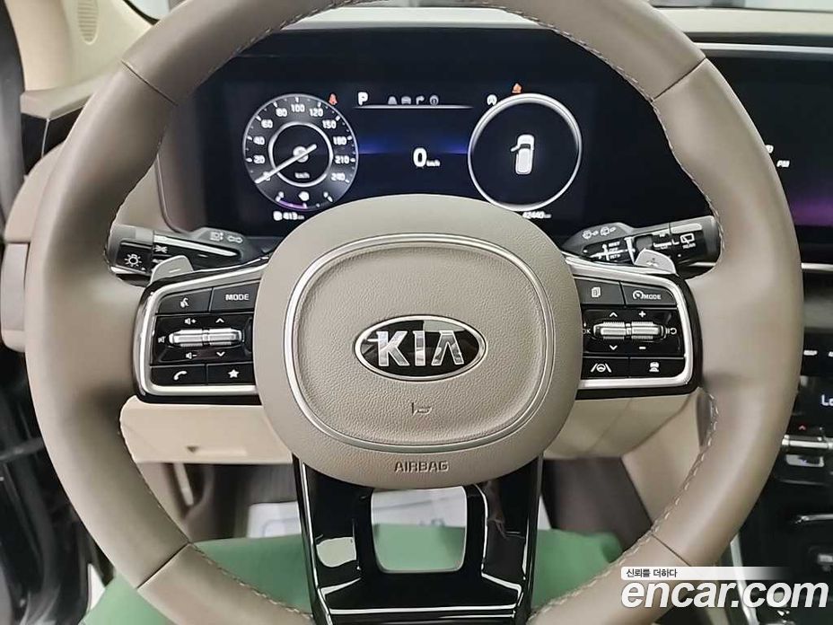 Kia Carnival 9-Seater Signature