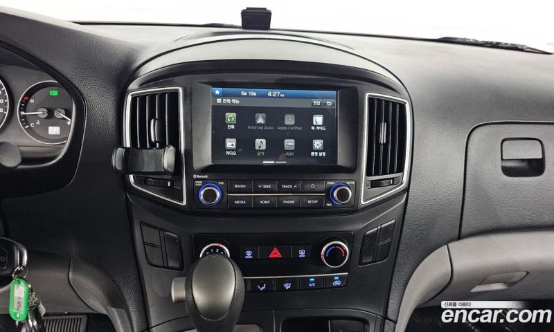 Hyundai Starex Van 3-Seater