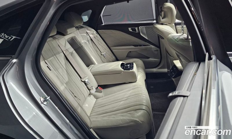 Kia K8 2.5 Gasoline 2WD