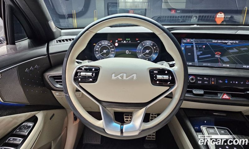 Kia K8 2.5 Gasoline 2WD