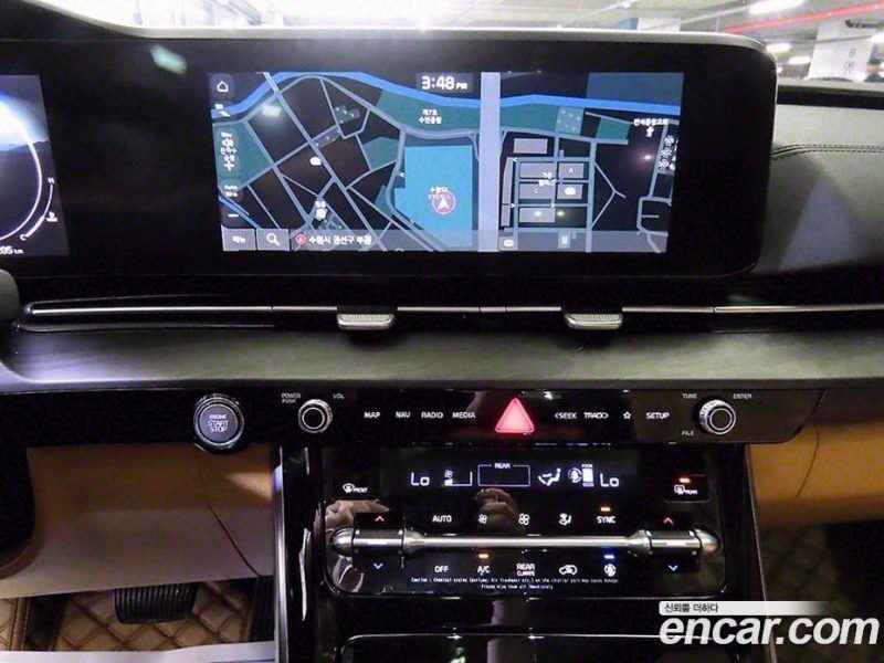 Kia Carnival 9-Seater Signature