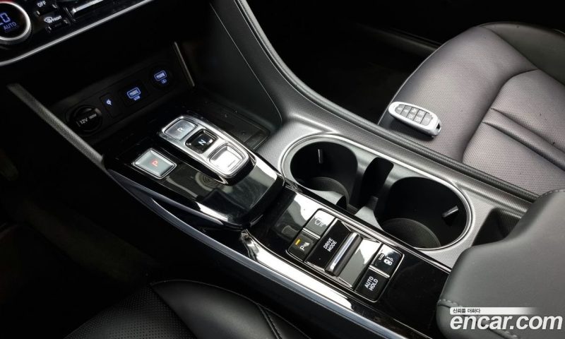 Hyundai Sonata 2.0