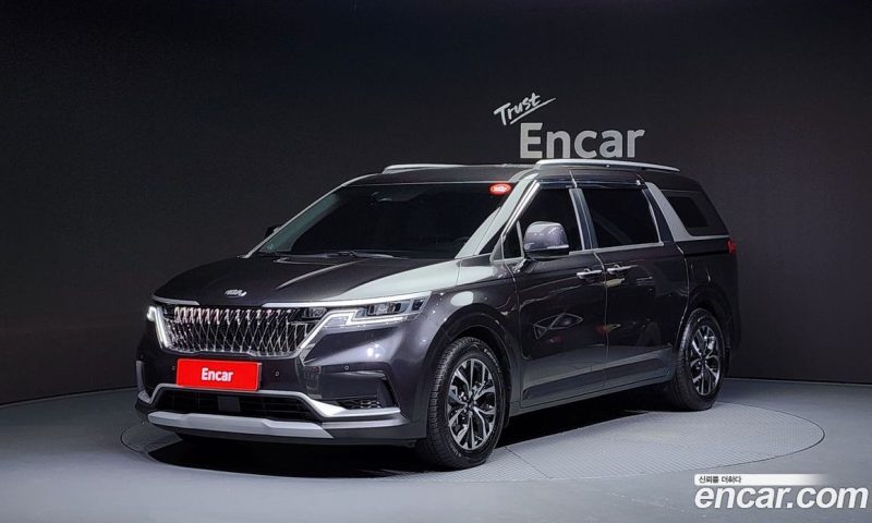 Kia Carnival 11-Seater Prestige