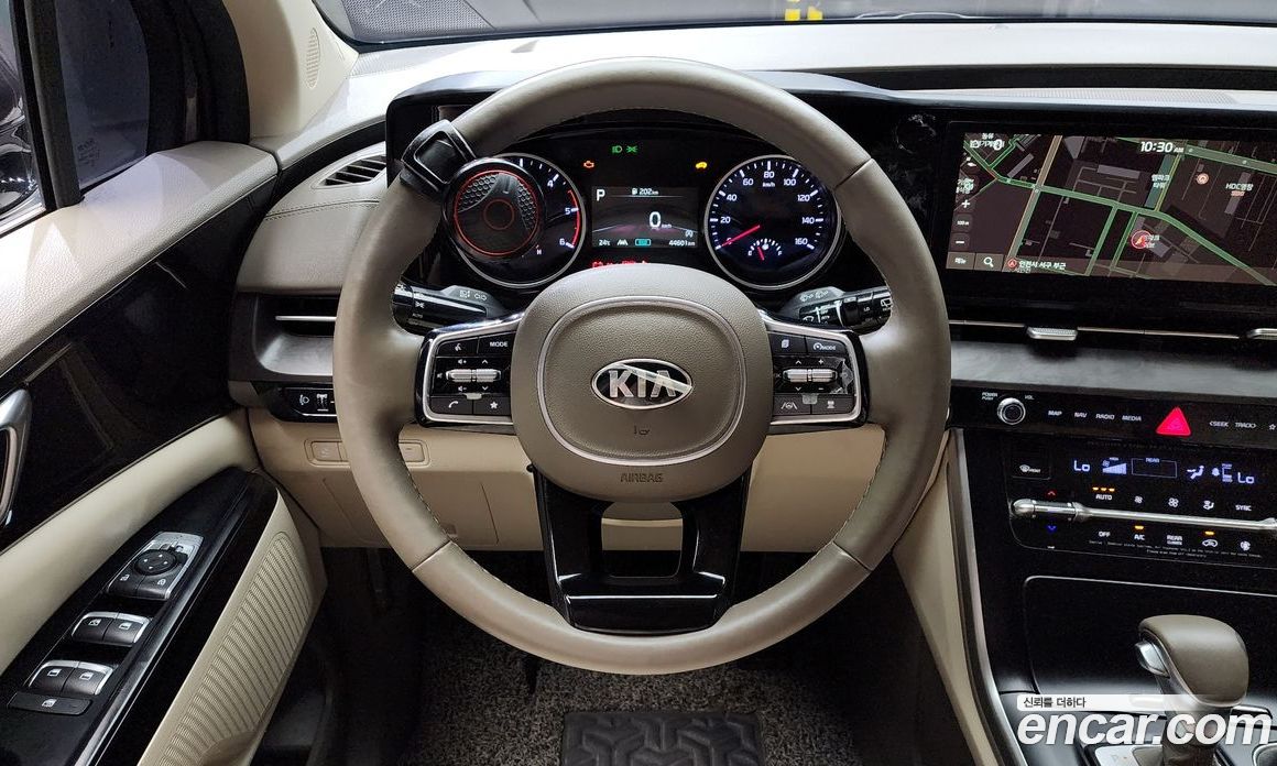 Kia Carnival 11-Seater Prestige
