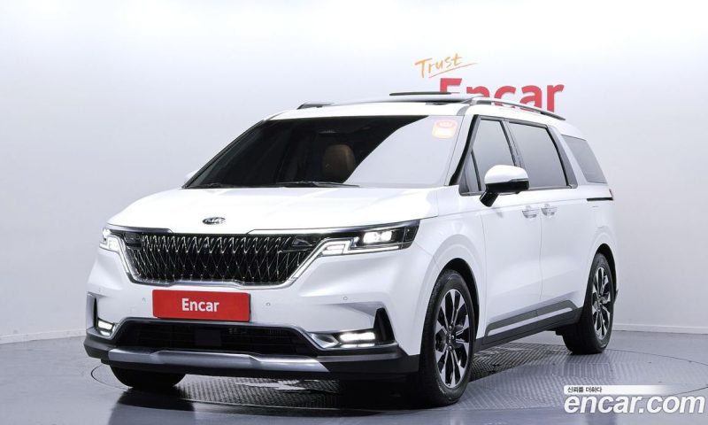 Kia Carnival 9-Seater Signature