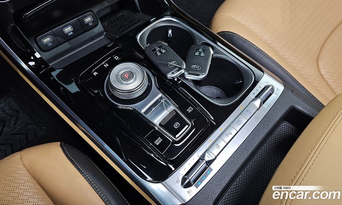 Kia Carnival 9-Seater Signature