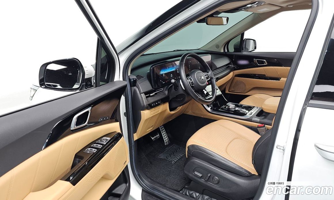 Kia Carnival 9-Seater Signature