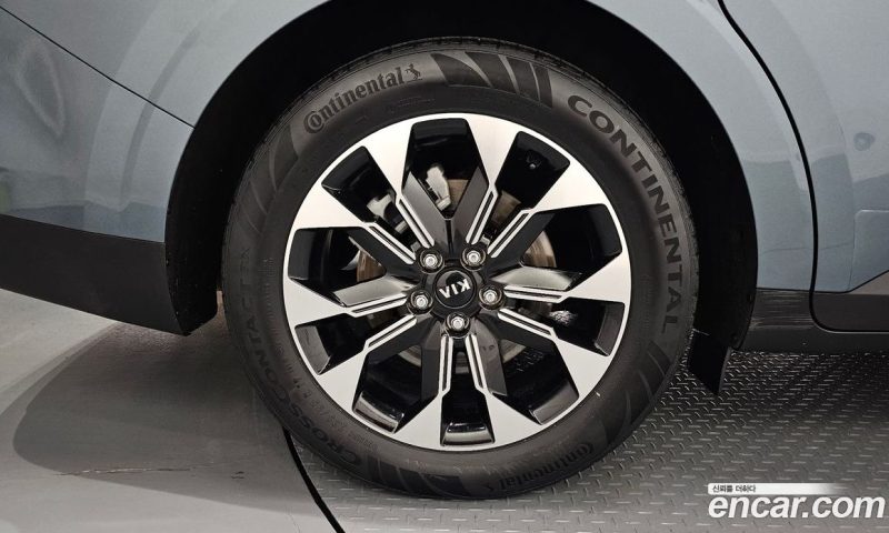 Kia Carnival 9-Seater Signature
