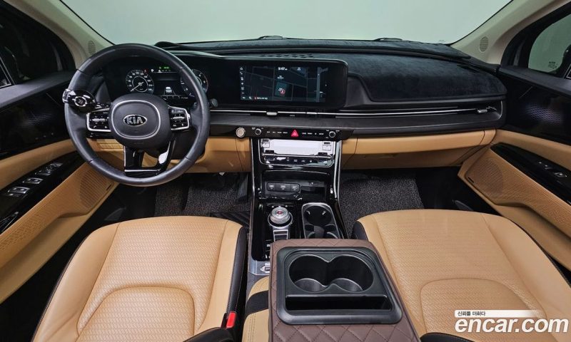 Kia Carnival 9-Seater Signature