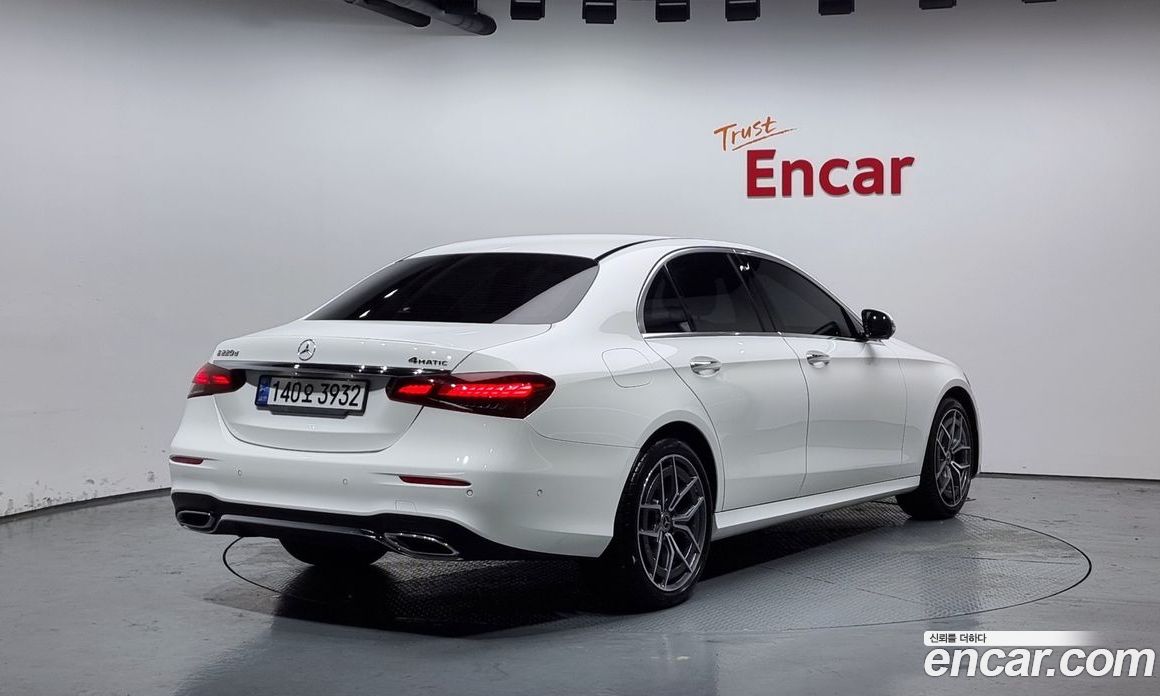 Mercedes Benz E-Class E220d 4MATIC AMG Line