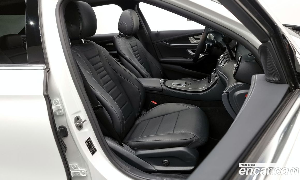 Mercedes Benz E-Class E220d 4MATIC AMG Line
