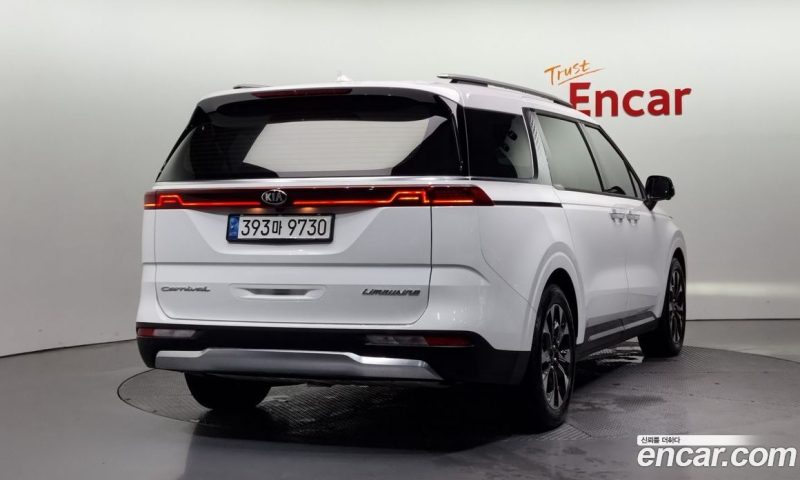 Kia Carnival 7-Seater Noblesse