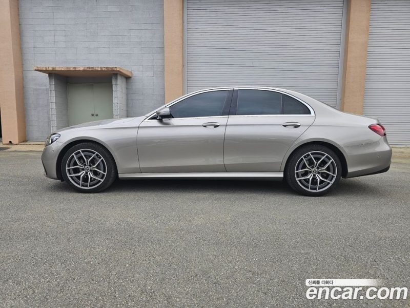 Mercedes Benz E-Class E220d 4MATIC AMG Line
