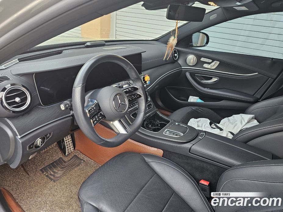 Mercedes Benz E-Class E220d 4MATIC AMG Line