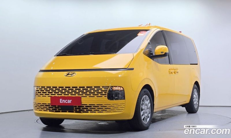 Hyundai Staria Tourer 9-Seater
