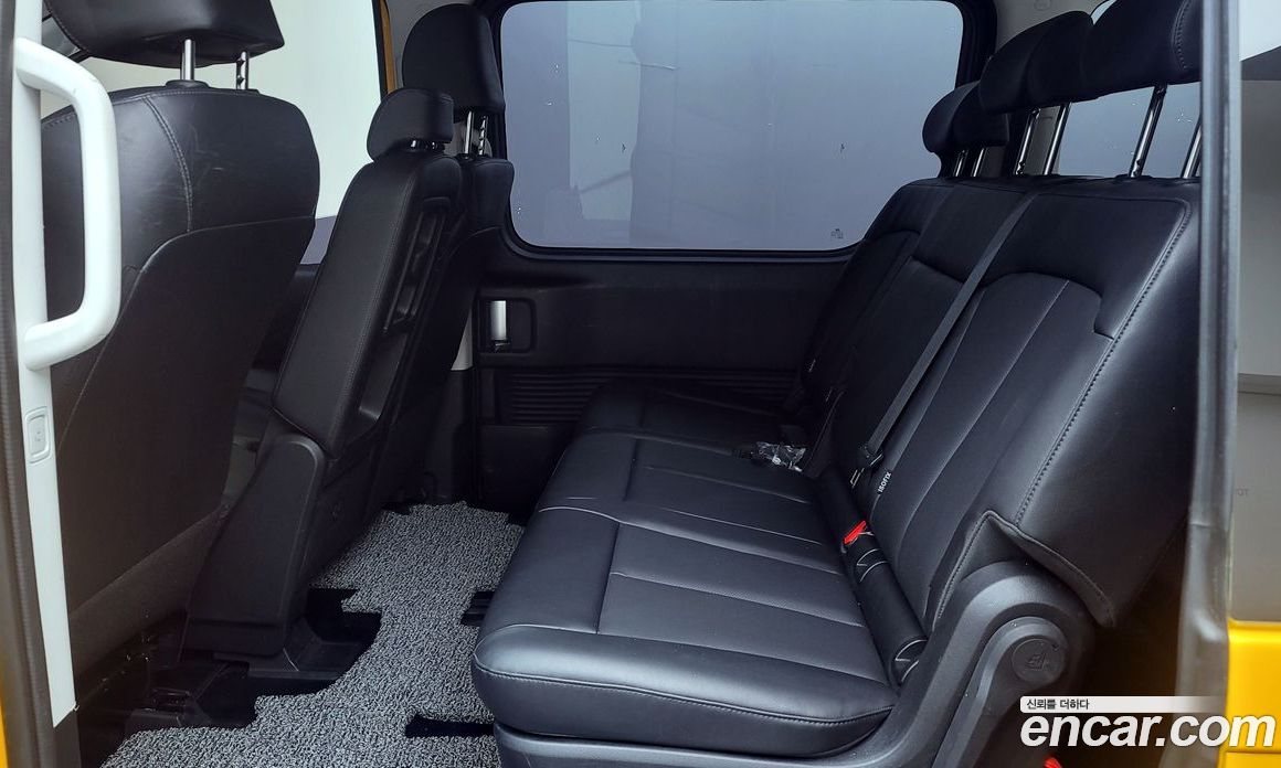 Hyundai Staria Tourer 9-Seater