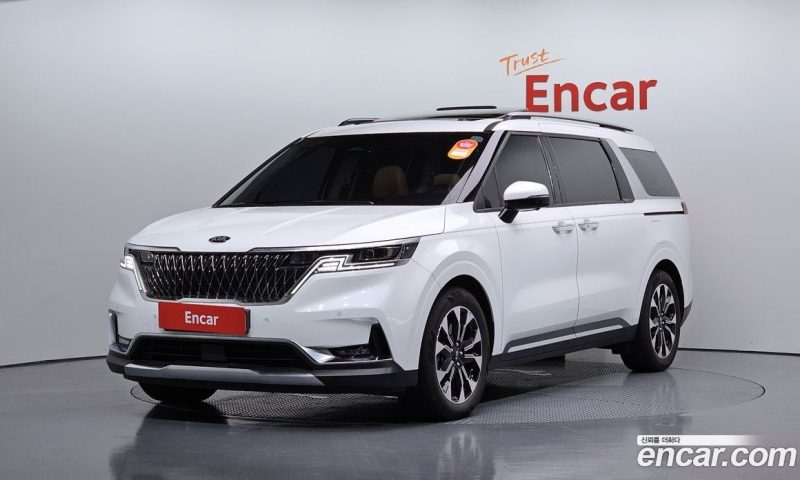 Kia Carnival 9-Seater Signature