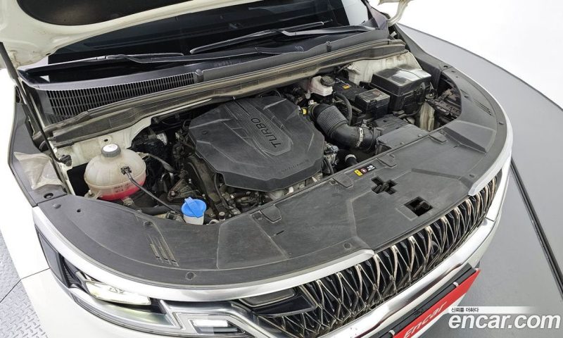 Kia Carnival 9-Seater Signature