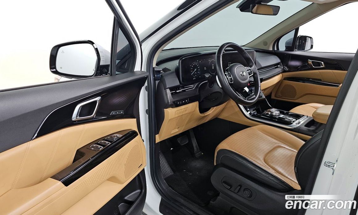Kia Carnival 9-Seater Signature