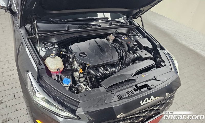 Kia K8 2.5 Gasoline 2WD
