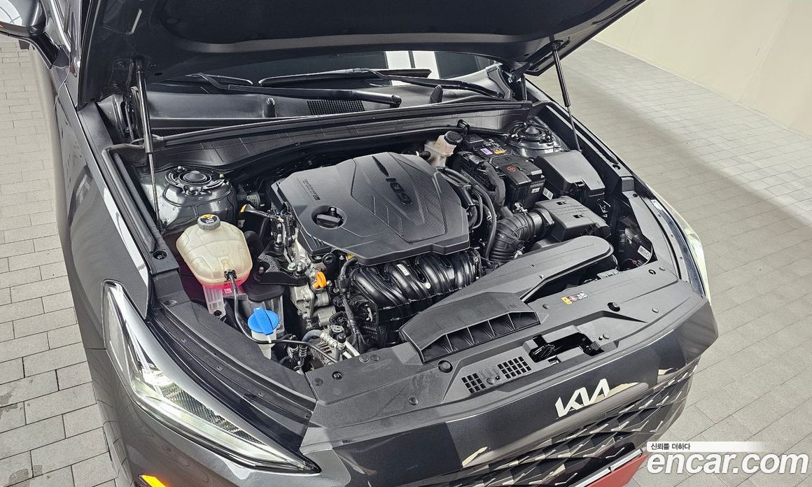 Kia K8 2.5 Gasoline 2WD