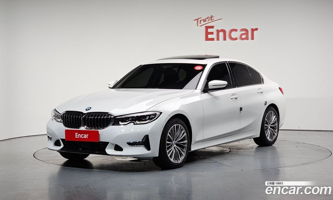 BMW 3-Series i320 Luxury