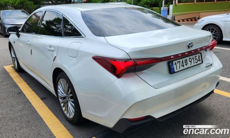 Toyota Avalon 2.5 Hybrid
