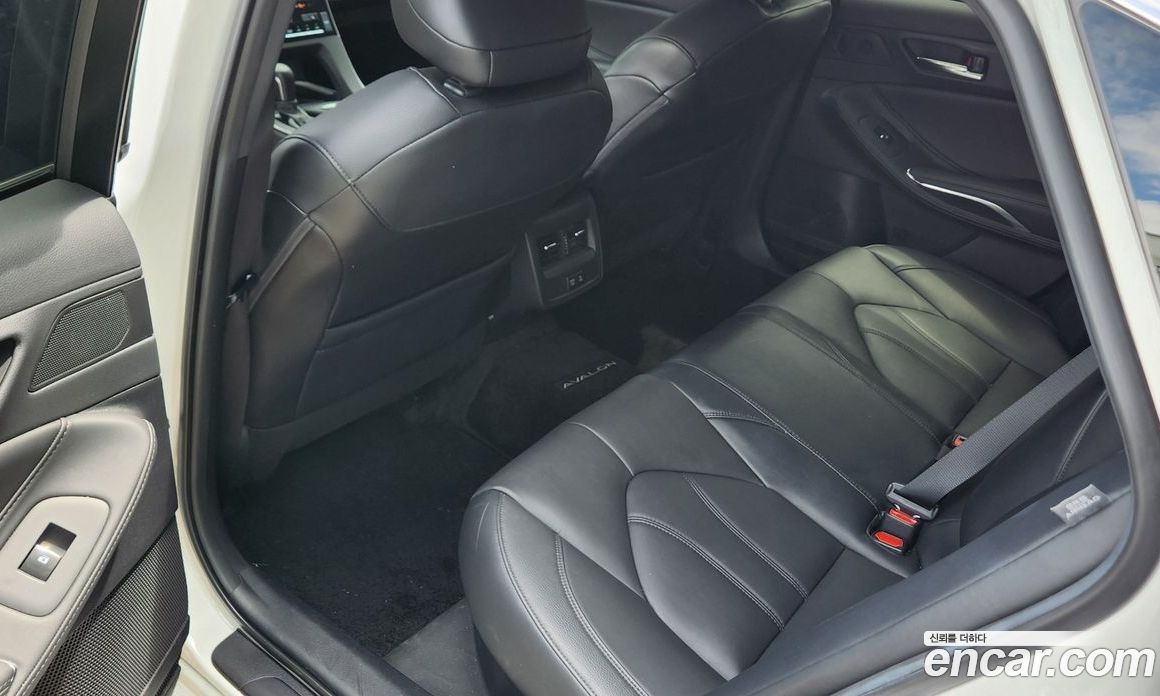 Toyota Avalon 2.5 Hybrid
