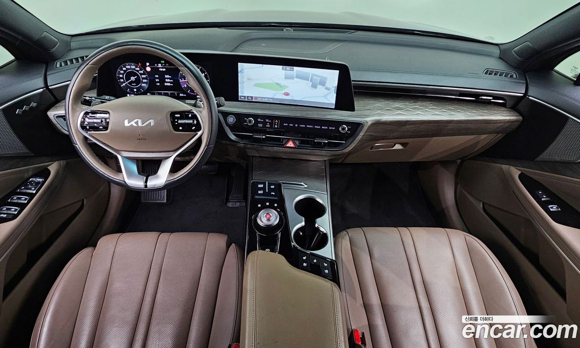 Kia K8 2.5 Gasoline 2WD